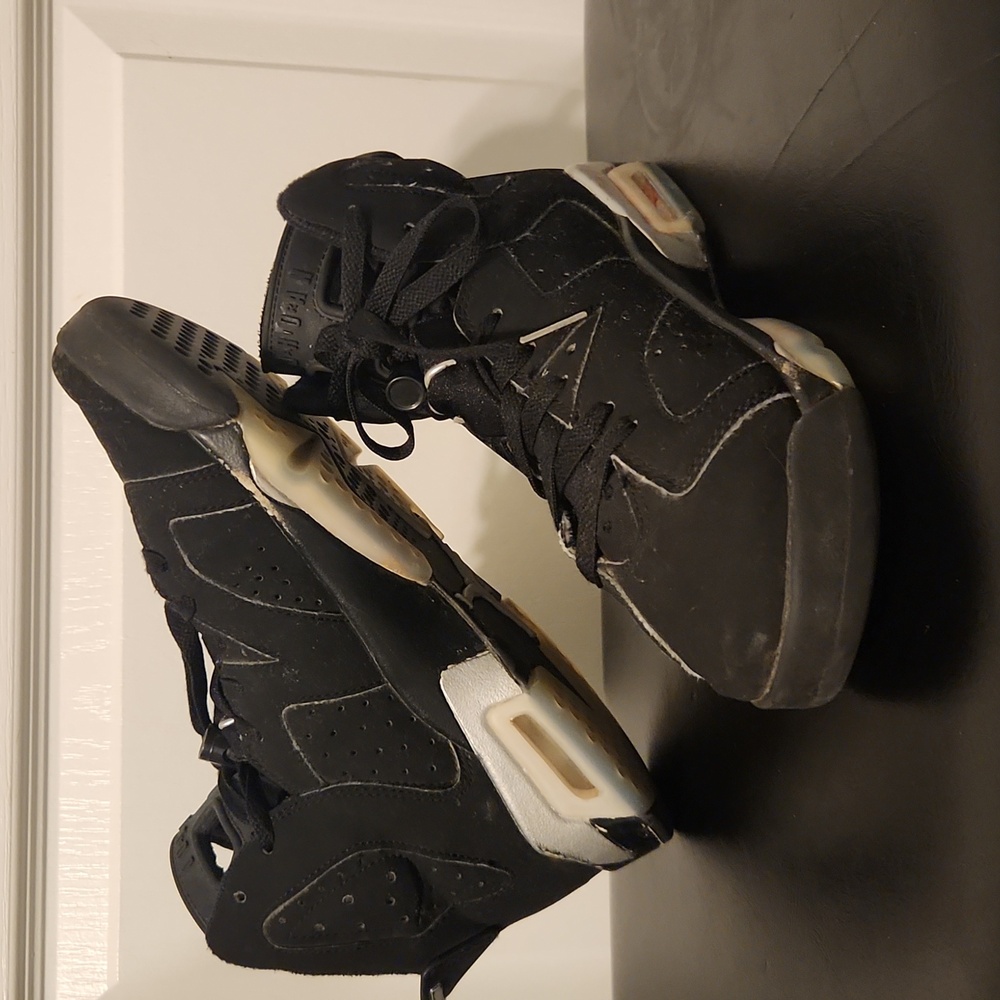 AIR JORDAN 6 RETRO